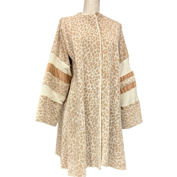 Vintage Jackets & Blazers - Vintage Beige Leopard Print Open Front Coat Textured Sleeve Stripes Handmade